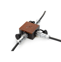 Ferrum Power Splitter