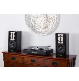 McIntosh  MTI100 Integrated Turntable